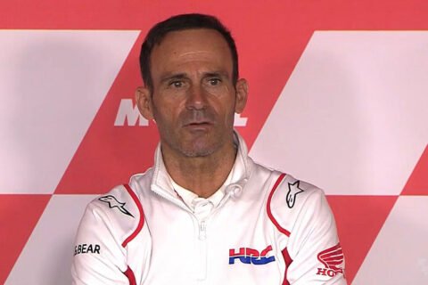 MotoGP Valence : Quand Alberto Puig répond à Valentino Rossi au sujet de sa Honda 2001...