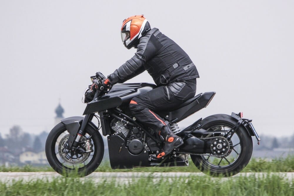 Street Scoop the Husqvarna Vitpilen 1301 shows itself during tests Paddock GP