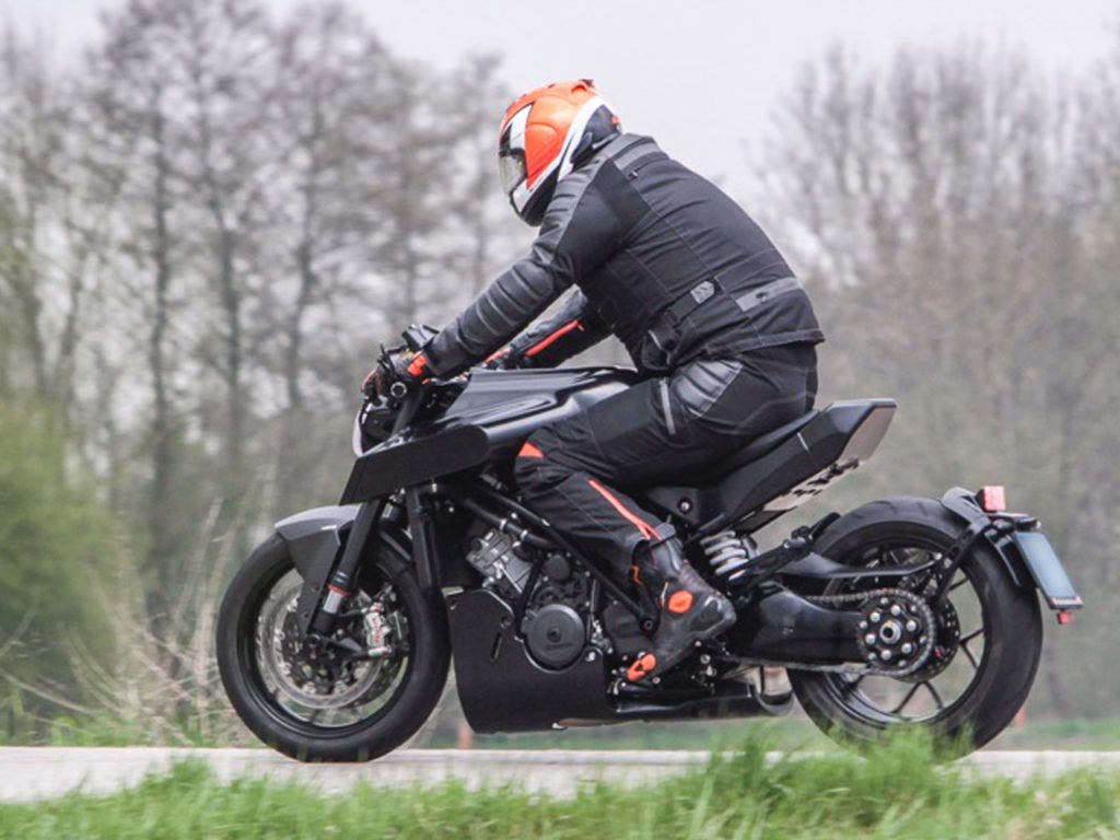 Street Scoop the Husqvarna Vitpilen 1301 shows itself during tests Paddock GP