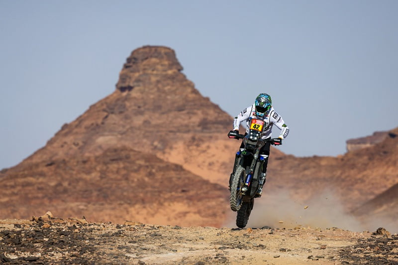 Dakar, étape 10 : Le Français Van Beveren reprend la tête de la course dans un chassé-croisé endiablé pour la victoire finale.