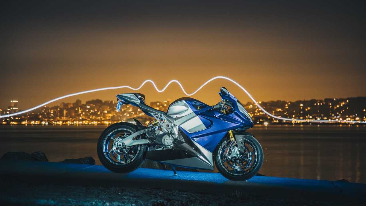 Insolite : Lightning Motorcycles vise un record de vitesse avec du niobium