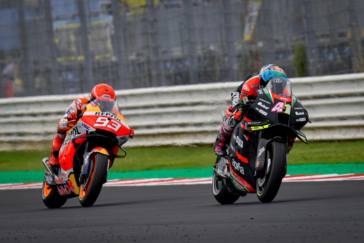 MotoGP VIDEO, la chute de Marc Marquez en Indonésie : Aleix Espargaró a tout vu mais avait aussi tout prévu