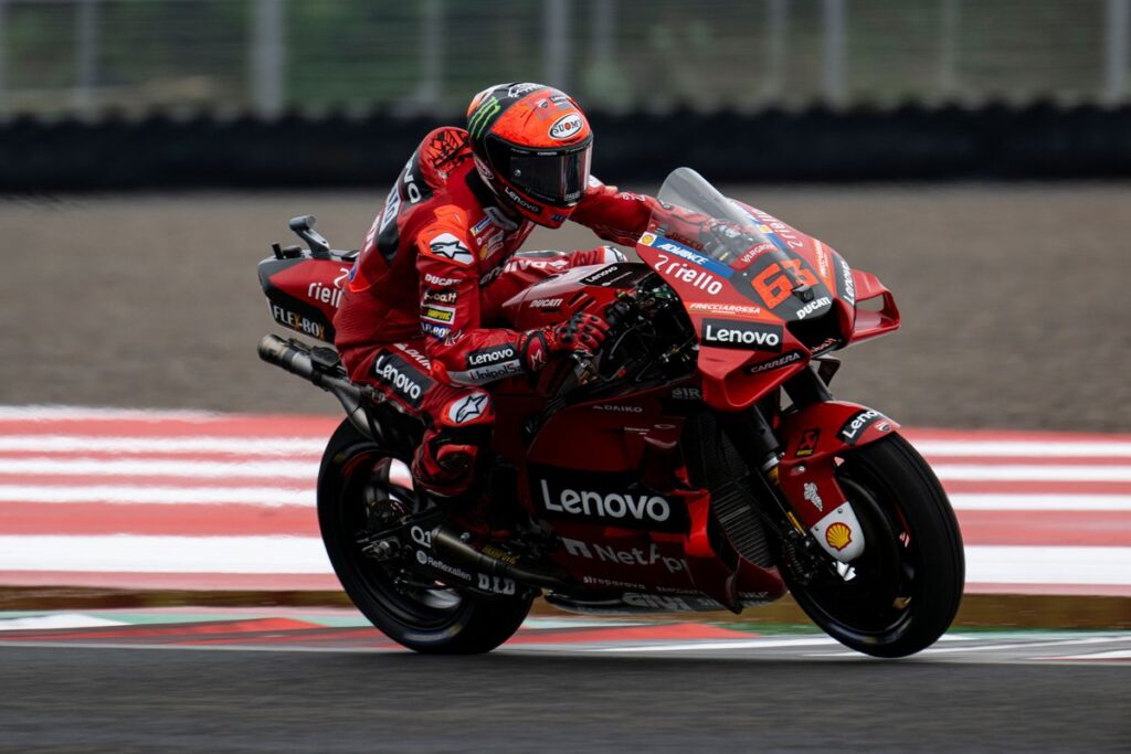 MotoGP Indonésia J3 Pecco Bagnaia (Ducati/15): “Estou moralmente no meu nível mais baixo, arrependido e decepcionado”