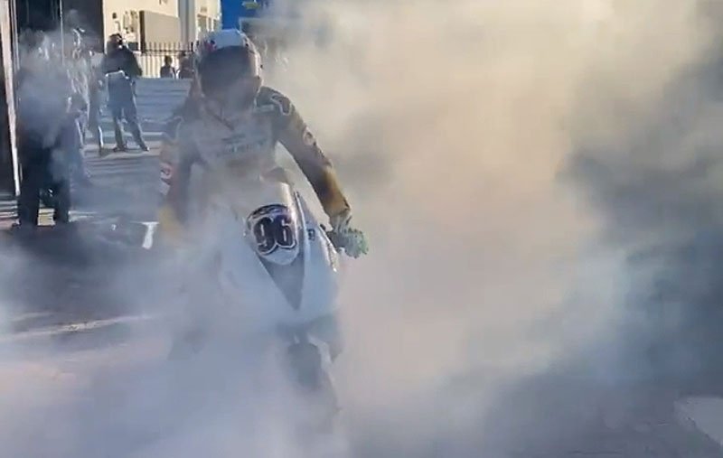 Daytona 200 J3 : Brandon Paasch fait le doublé pour 7 millièmes sur une Triumph-chameau !