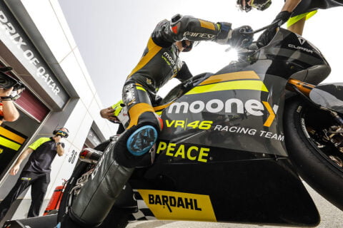 Moto2カタールレース：セレスティーノ・ヴィエッティがバレンティーノ・ロッシとピースを勝利に導く！