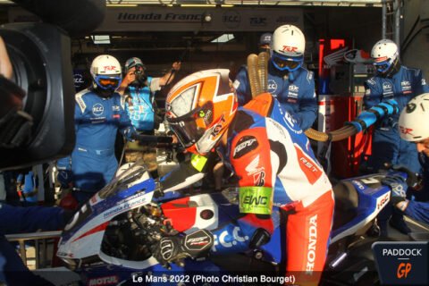 EWC 24 Heures Motos : Honda mène la course à l'entame de la nuit...