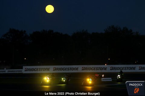 EWC 24 Heures Motos: How beautiful and cruel the night is at the same time... (Point at mid-race)