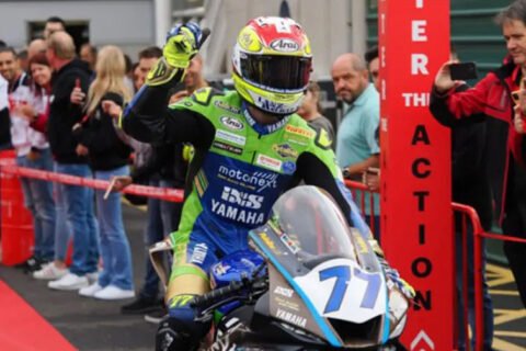 WSBK Supersport Catalunya Course 1 : Dominique Aegerter l'emporte, Lorenzo Baldassarri limite les dégâts