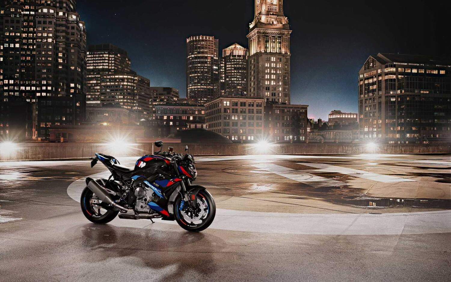 [Rua] BMW M 1000 R, um roadster sem compromisso