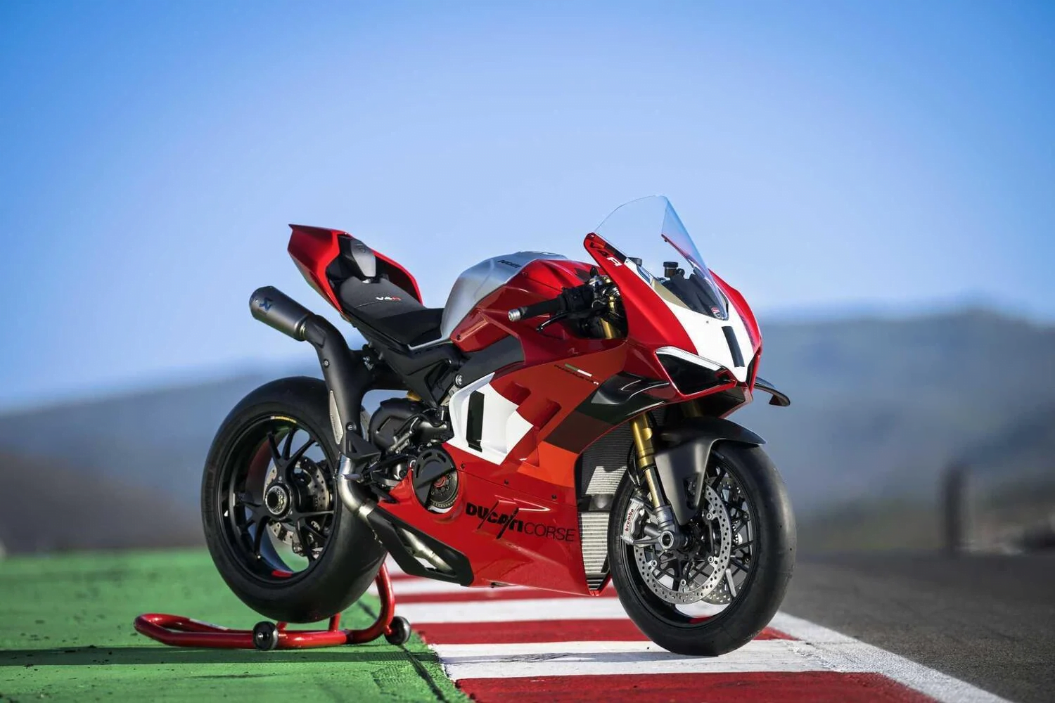 WSBK Superbike : Initialement considéré comme un accord entre Ducati et la FIM, l’augmentation du plafond tarifaire en WSBK a une tout autre explication !