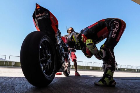 WSBK Superbike Argentina Corrida 1: Toprak Razgatlioğlu vacila! Ducati de outro mundo...