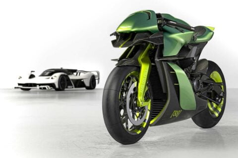 [Street] Brough Superior et Aston Martin dévoilent l'AMB 001 Pro à l'EICMA
