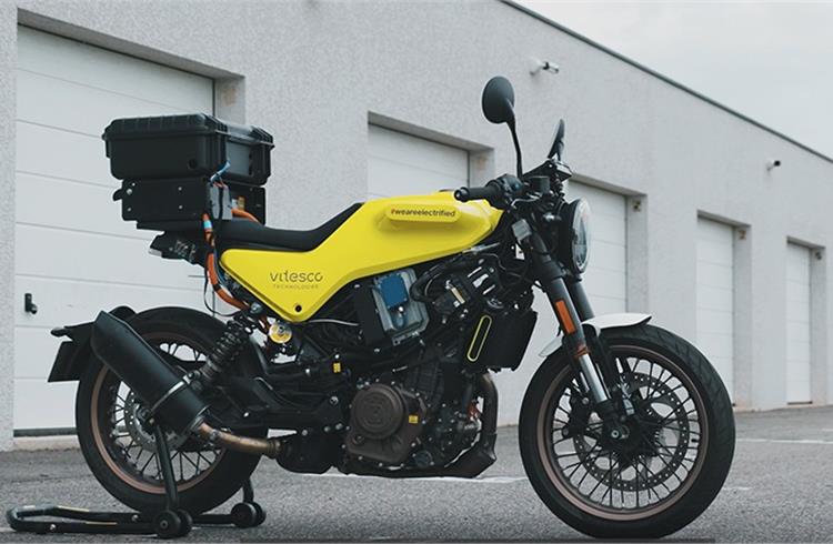 [Street] Un autre concept de moto hybride a été peaufiné et le résultat présenté à l’EICMA