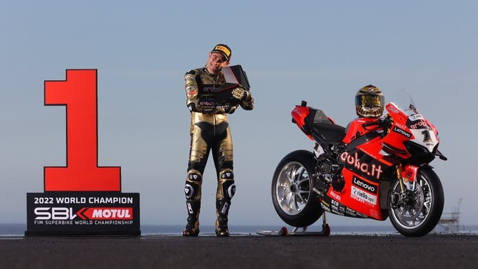 WSBK, Alvaro Bautista est sûr de lui chez Ducati : « c’est toi le champion, tu peux demander tout ce que tu veux »