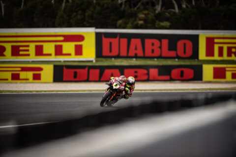Technique WSBK Superbike Phillip Island : Slicks et pneus pluie Pirelli pour le "sweep" Ducati