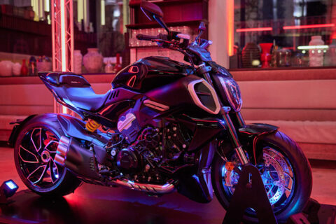 Street : Ducati Design Stars autour du monde avec le "Diavel V4 Design Nights".