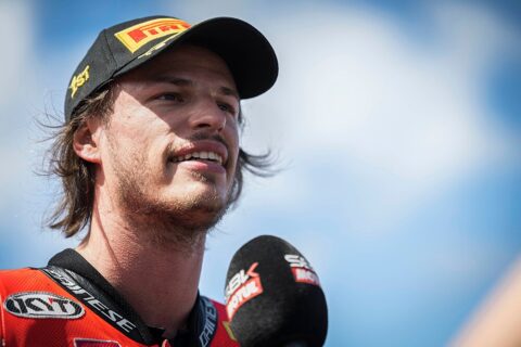 WSBK スーパースポーツ インドネシア FP1: ニコロ ブレガは残骸しか残さない...