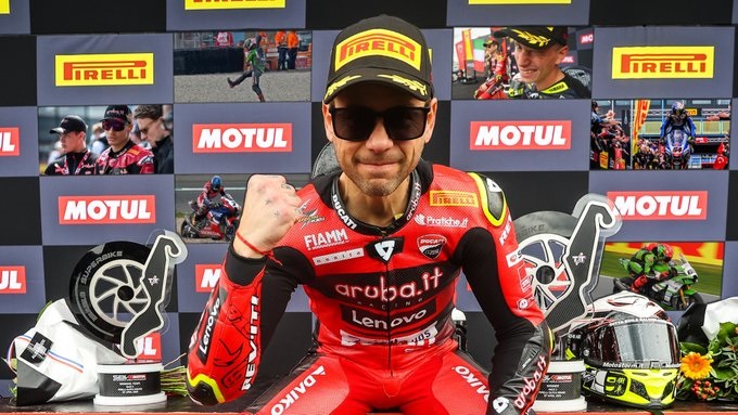 WSBK : Alvaro Bautista se voit comme le Fernando Alonso du Superbike et n’est pas dupe des compliments de Jonathan Rea