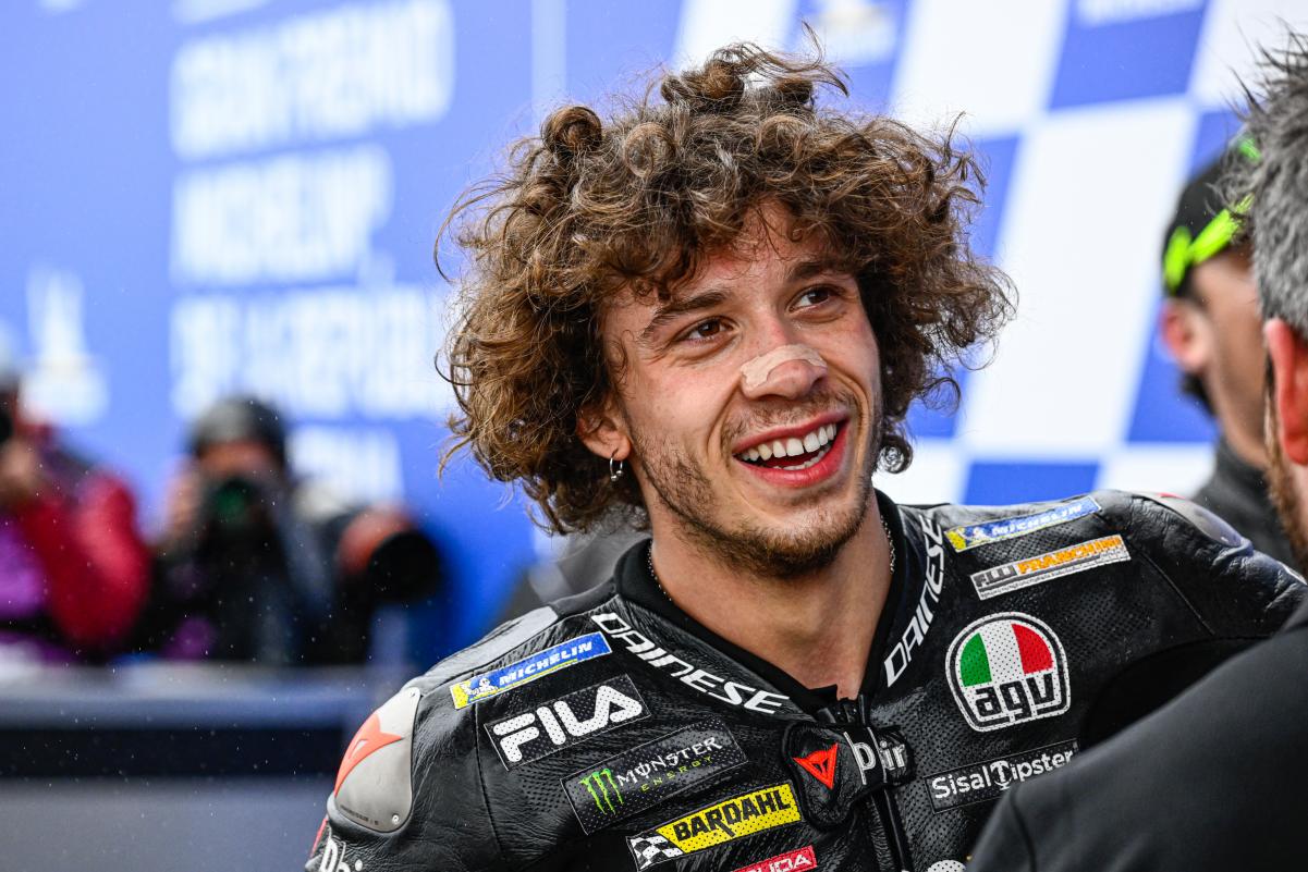 MotoGP : depuis l’Argentine, Marco Bezzecchi ressemble à beaucoup de pilotes, mais Loris Capirossi assure que c’est surtout à lui !