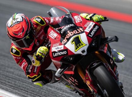 MotoGP, Marc Marquez doit-il insister avec Honda ? Alvaro Bautista répond : "dans ce monde, il faut être égoïste et penser à soi"