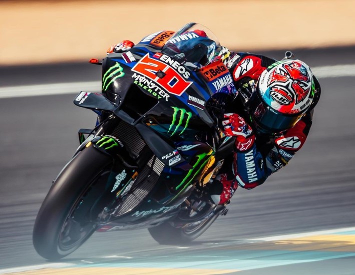 MotoGP, Aleix Espargaró évalue Fabio Quartararo : « il est encore jeune, il est toujours impatient et il est l’un des meilleurs pilotes de la grille »