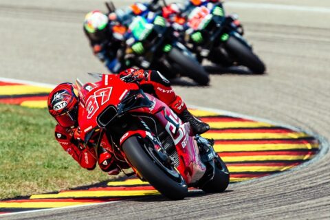 MotoGP Espagne Jerez Parade LIVE : La charrette version andalouse… (Vidéo)