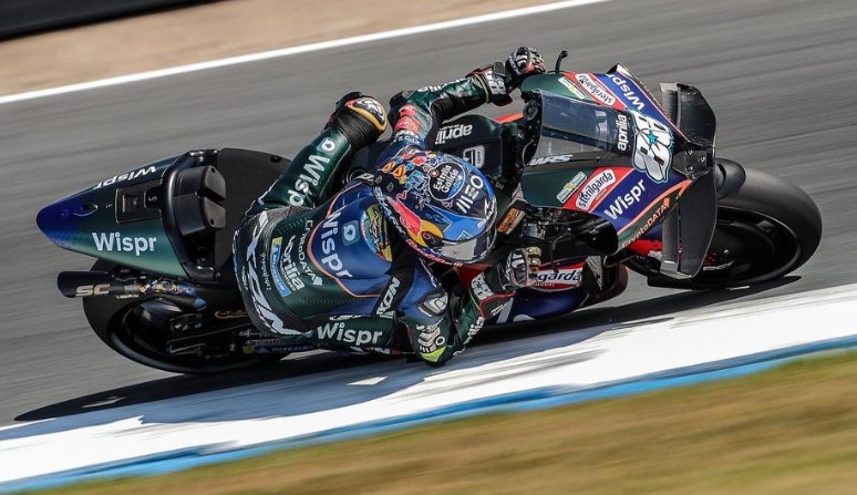 Miguel Oliveira, na segunda linha, com 6º tempo para a corrida de Moto GP  em Assen - AWAY magazine