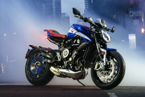 Street : MV Agusta pr&eacute;sente le Dragster RR SCS America. Mais pas pour nous ! (Vid&eacute;o)