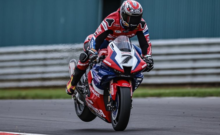 MotoGPでもWSBKでも、ホンダでのライダーのスピーチは同じだった：「我々は困難を抱えており、頻繁に転倒し、何が起こっているのか分からない」