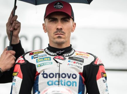 Loris Baz