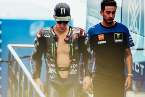 MotoGP Italie Parade LIVE : La charrette version italienne…