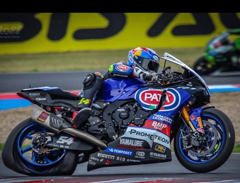 WSBK : Yamaha n’a pas digéré le pneu crevé de Toprak Razgatlioglu et interpelle Dorna et la FIM