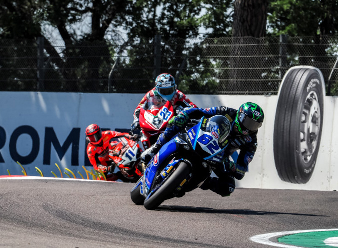 WSBK Supersport Imola Course-2 : Stefano Manzi double la mise !