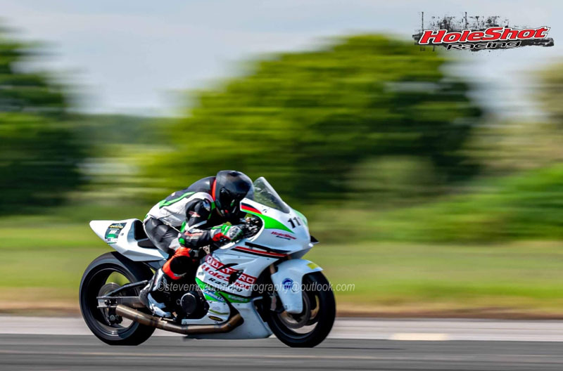 Incomum: Jarrod ‘Jack’ Frost destrona Guy Martin com 700 cavalos de potência a 440 km/h