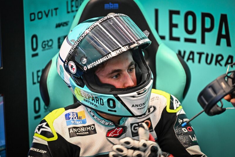 Moto3 Silverstone P2: Jaume Masiá calms the heat on the field
