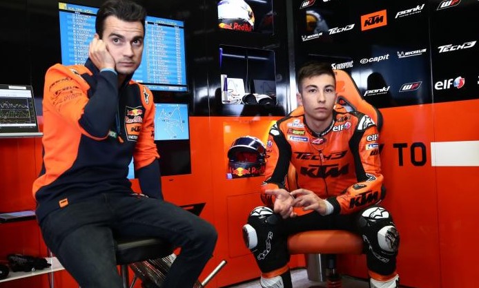 No MotoGP, Raul Fernandez tem um pensamento para a sua antiga marca: “os pilotos da KTM não deveriam ter ficado muito calmos depois de terem sido derrotados por Pedrosa com a mesma moto”