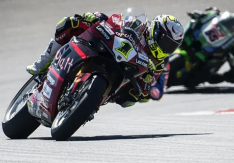 WSBK Portimão Superbike Superpole Race: Alvaro Bautista in madness, magical sprint against Toprak Razgatlioglu!