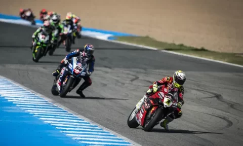 WSBK Jerez Superbike Superpole Race: Alvaro Bautista wins another dazzling sprint!