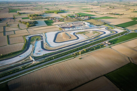 MotoGP : Freddie Spencer s’en va, Simon Crafar arrive