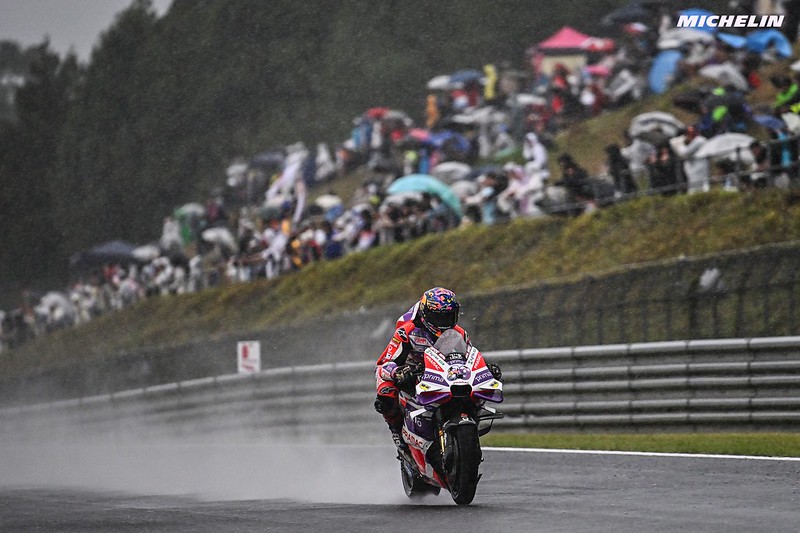 MotoGP Japon J3 Michelin : Nouveau record absolu du Mobility Resort Motegi en Power Slick, et 12 tours de course sous une pluie battante avec les Power Rain