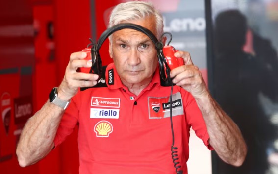 MotoGP Valence J1, Davide Tardozzi craque : « nous devons aider Pecco Bagnaia »