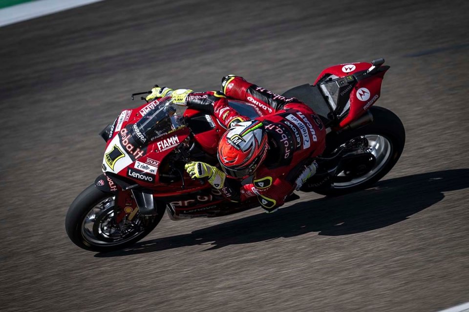 WSBK Superbike, Paolo Gozzi: “Alvaro Bautista ainda é o piloto a bater”