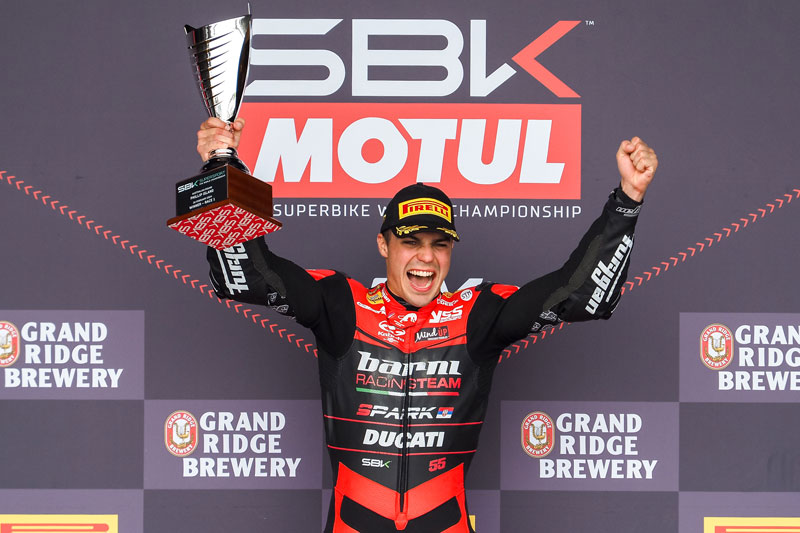 WSBK Supersport Australia J2: Yari Montella shines during the first round at Phillip Island, Adrian Hertas out, Valentin Debise takes the podium