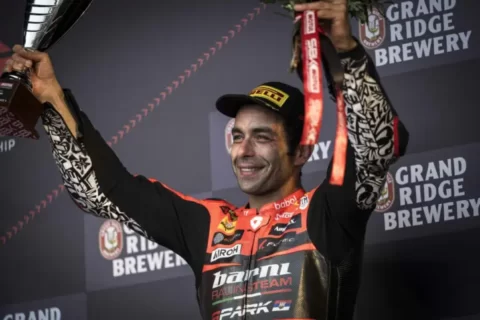 WSBK Superbike Australie J3 : Danilo Petrucci sourit sur le podium, "C'est dur, nous sommes tous très proches"
