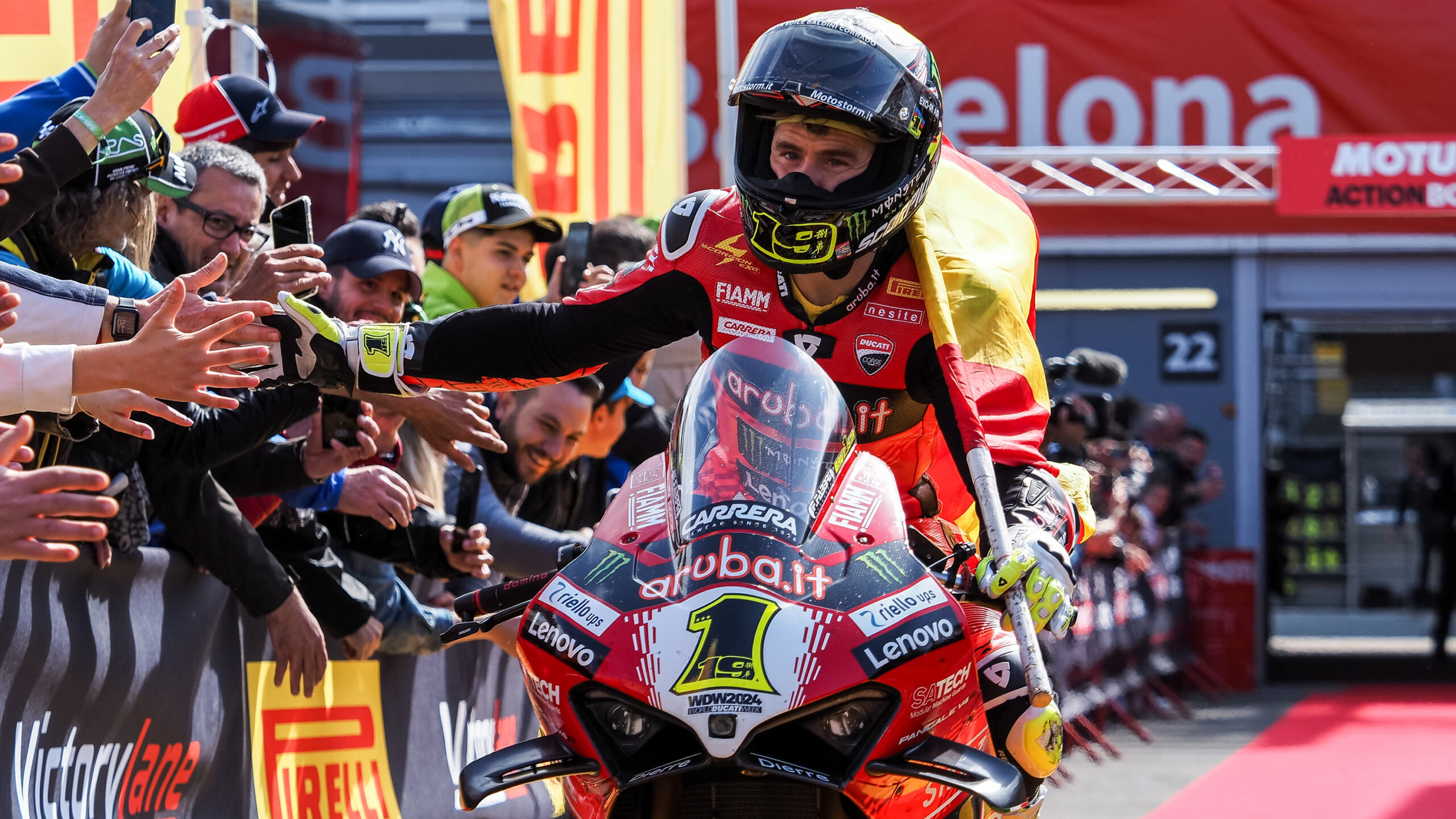 Superbike Catalunya : Le retour du Roi, Bautista dompte la course 2
