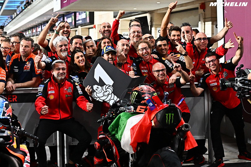 MotoGP Qatar Michelin J3 : Nouveaux pneus Power Slick, des temps au tour jusqu’à une seconde plus rapides qu’en 2023 !