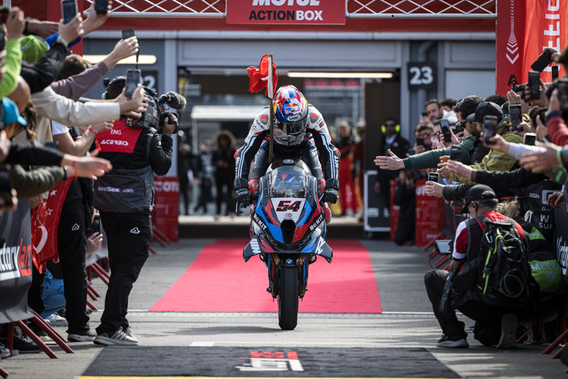 WSBK Superbike Barcelone Toprak Razgatlioglu : « l’un des trois dépassements les plus importants de ma carrière »