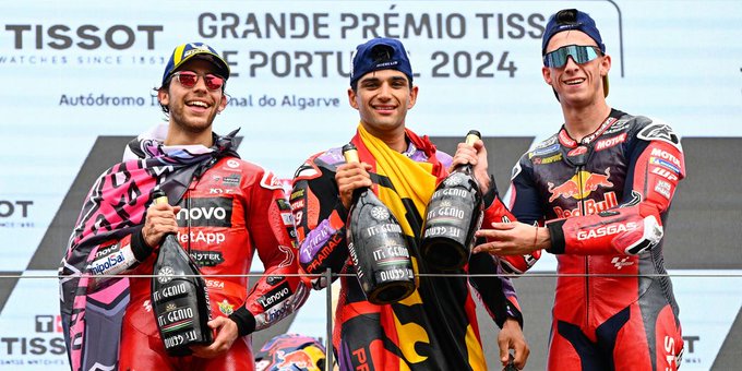 MotoGP, le manager Albert Valera ne perd pas de temps : « Jorge Martin et Pedro Acosta sont indéniablement taillés pour les équipes officielles »