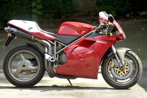 Ducati 916 SRC