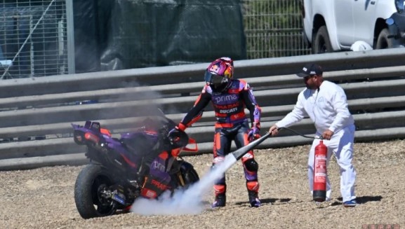 MotoGP, Jerez Test: an engine failure and a fall for Jorge Martin that Ducati seems to quickly forget